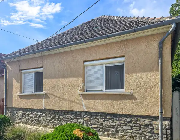 Eladó családi ház, Csepreg 3 szoba 34.9 M Ft