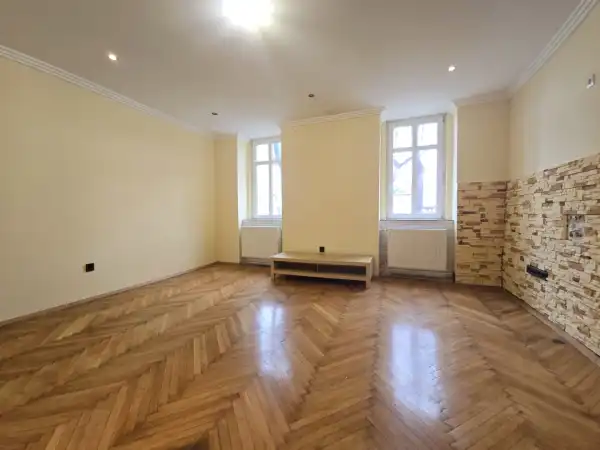 Eladó téglalakás, Sopron 2+1 szoba 102 m² 74.9 M Ft