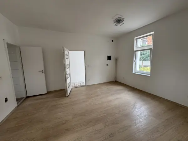 Eladó téglalakás, Sopron 1+2 szoba 48 m² 54.9 M Ft