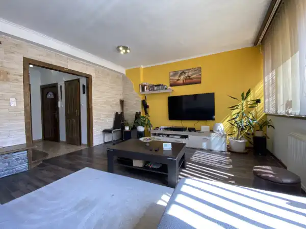Eladó téglalakás, Sopron 3 szoba 72 m² 60.9 M Ft